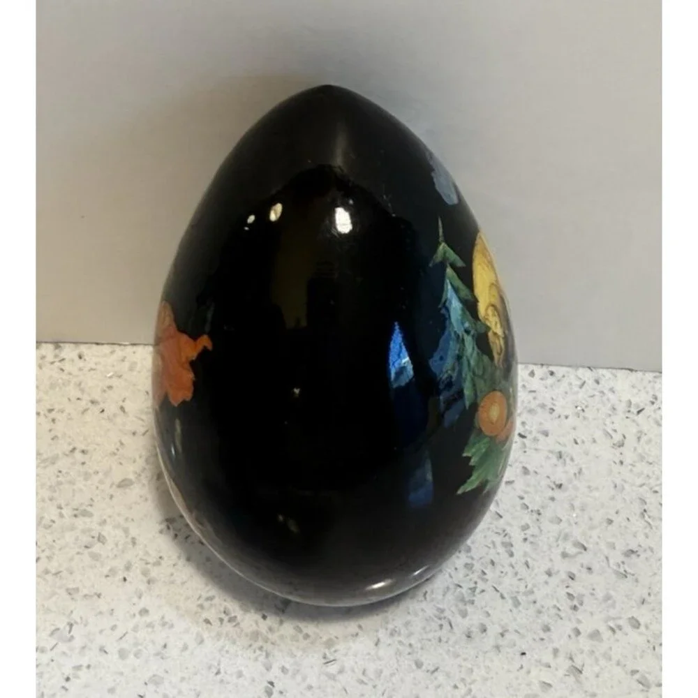 Vintage Russian Hand painted Lacquer Wooden Egg Fairytale Scene Signed 4